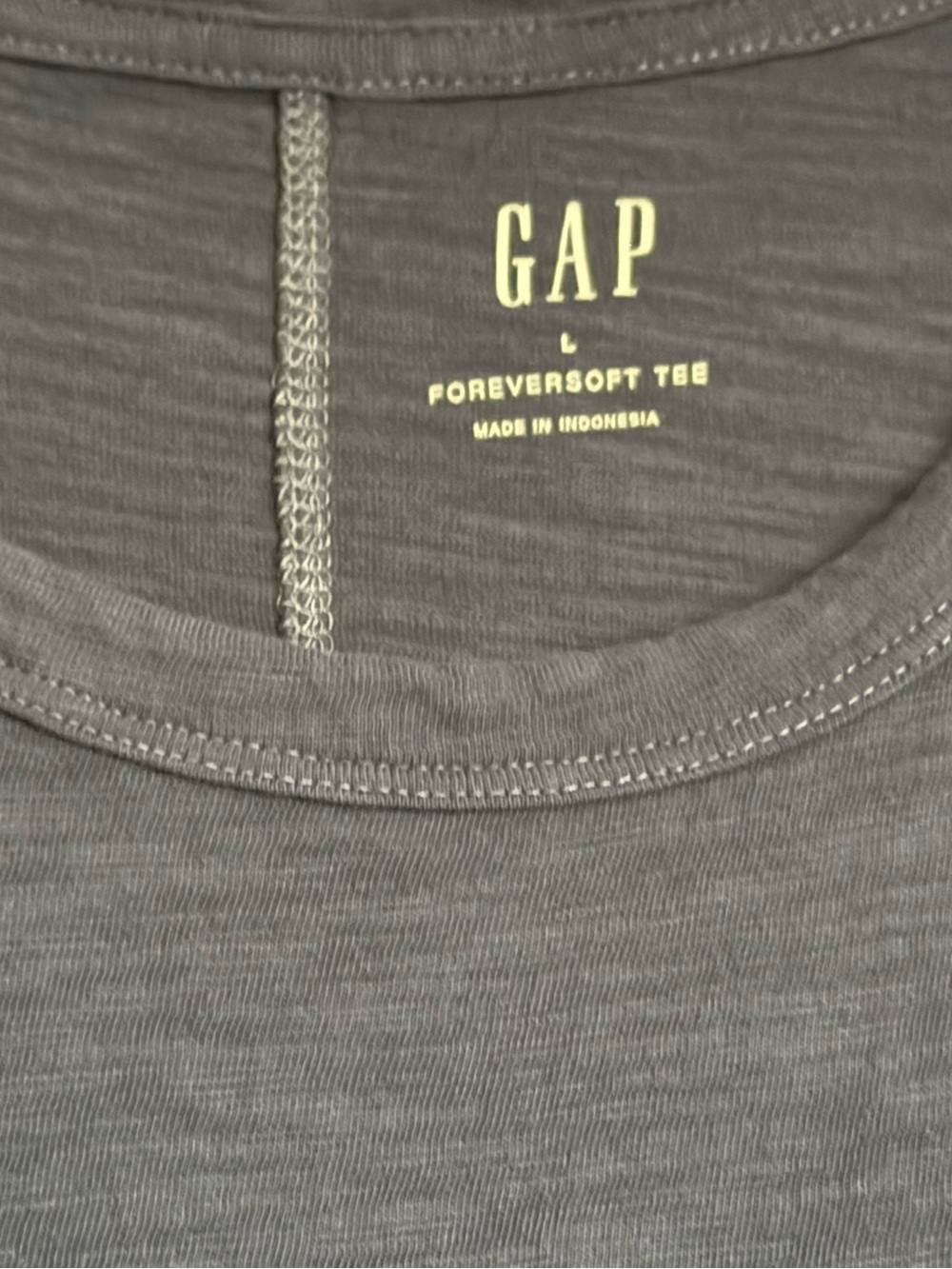 Classic Gap Short Sleeve Tshirts Wardrobe Staple Set Of 2 Size Large Capsule - Picture 4 of 7